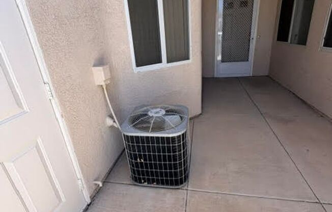 2 bed 2 bath in Quail Ridge
