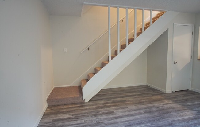 2 beds, 1 bath, $1,595, Unit 3510-3