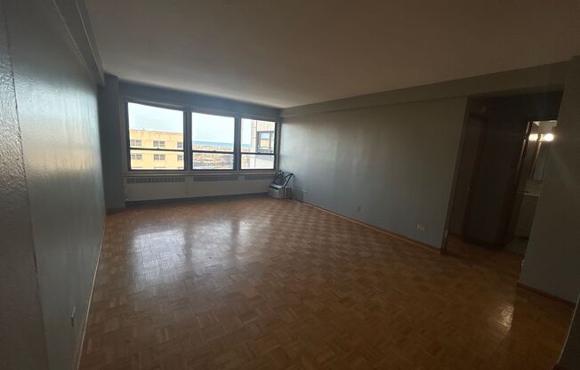 1 bed, 1 bath, 700 sqft, $1,750, Unit 418-1209