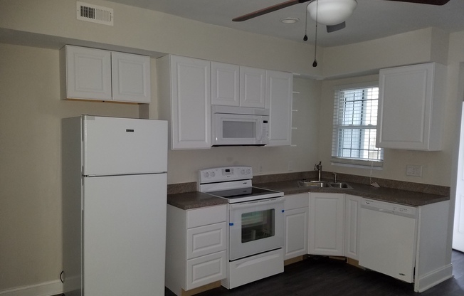 Beautifully Updated Church Hill Row House - 3BR/2BA - Great Location! MCV/VCU