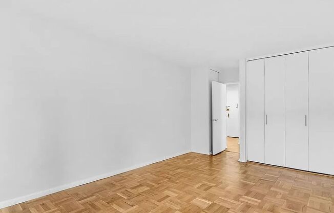 1 bed, 1 bath, 702 sqft, $5,000, Unit 011C