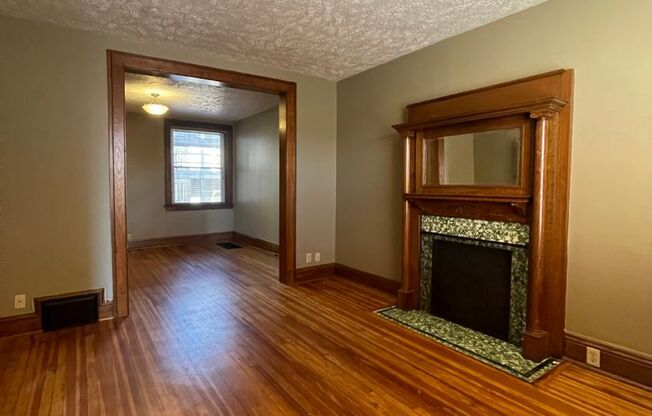 Spacious 2 Bedroom Townhouse!