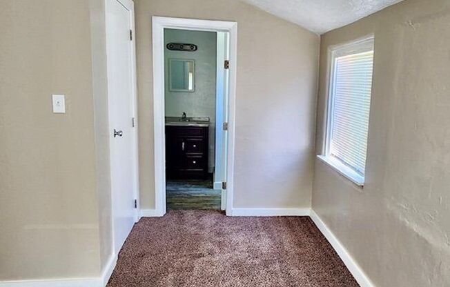 1452 N 5th St-3517 E Pine St