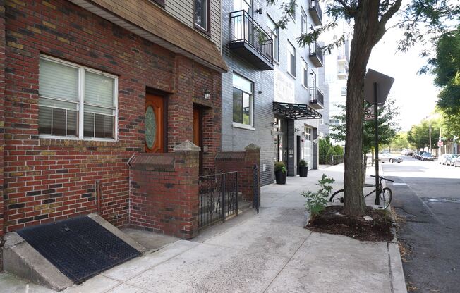 106 ENGERT AVE