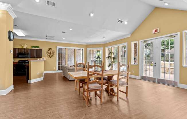 Southgate Glen living room and dining room