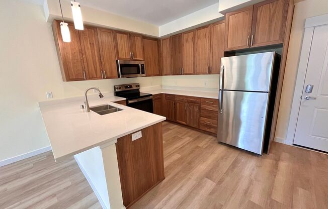 1 bed, 1 bath, 800 sqft, $1,600, Unit E103