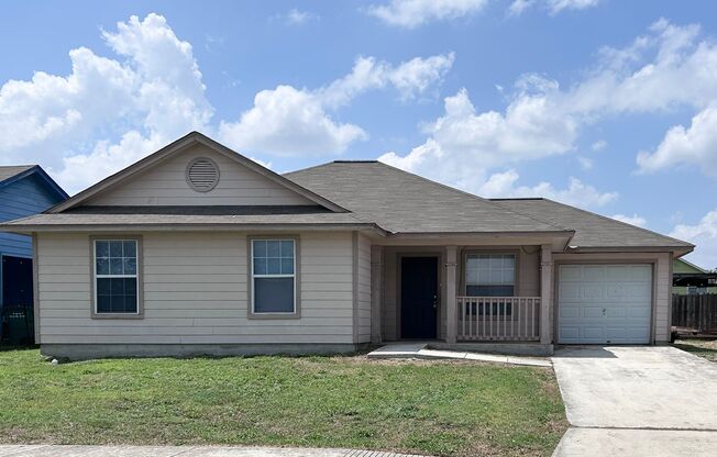 Charming 3 bedroom, 2 bath Home - Jefferson Heights!