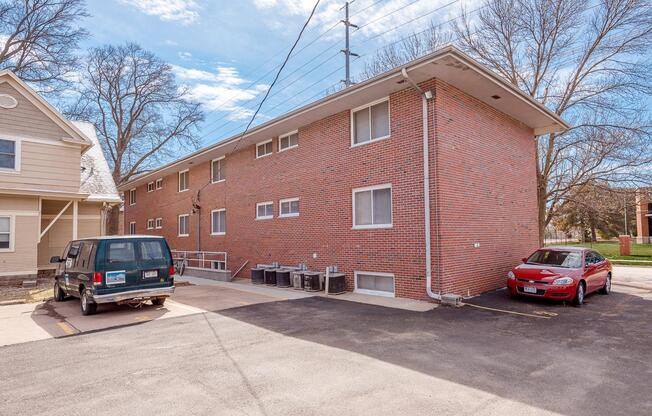 2500 N 56 ST
