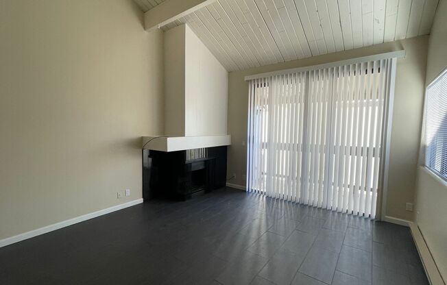 2101 Shoreline Drive #439 - 30% Rental Fee