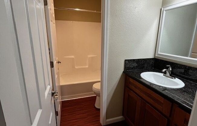 2 beds, 1 bath, 825 sqft, $1,850, Unit 114
