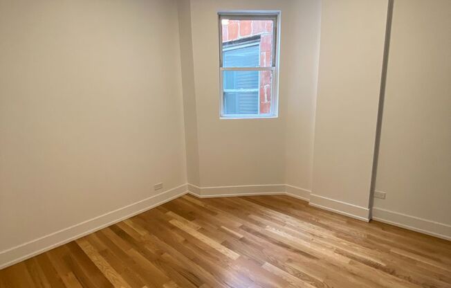 3 beds, 2 baths, 1,500 sqft, $2,800, Unit Unit 4