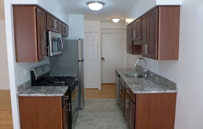 Foster Beach Apartments