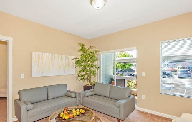 Welcome to The Landing | Townhomes and Apartments in Oregon City