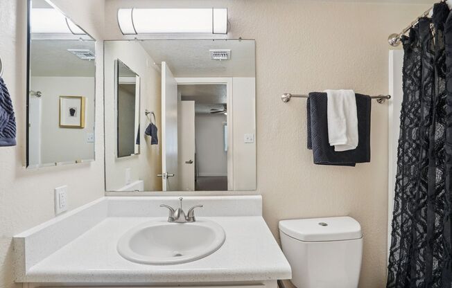 2 beds, 2 baths, 808 sqft, $1,294, Unit 1116