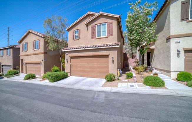 *MOVE-IN READY* LOVELY 3-BEDROOM 2-CAR GARAGE TWO-STORY HOUSE!!