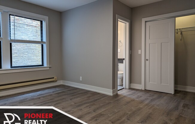 4546 N. Damen CL-4546-S1