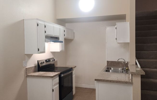 1 bed, 2 baths, 861 sqft, $2,100, Unit # 322