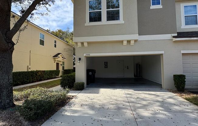 3 BEDROOM. 2.5 BATHROOM TOWNHOME IN OVIEDO