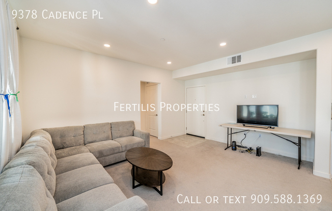 9378 CADENCE PL