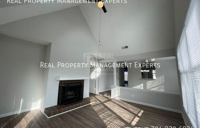 9035 J M KEYNES DR