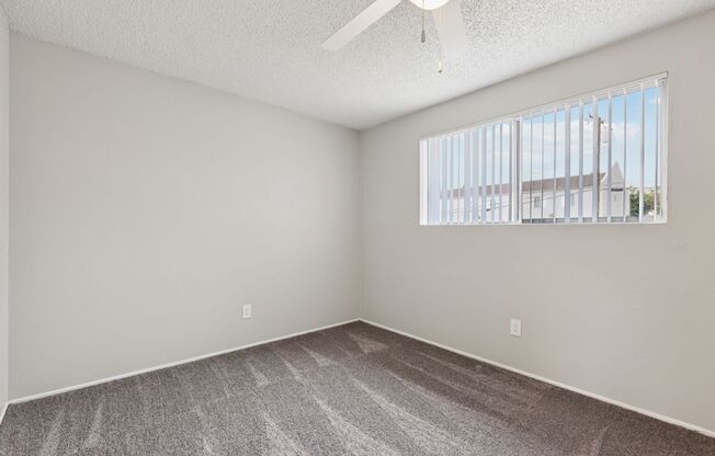 2 beds, 1 bath, 806 sqft, $2,495, Unit D11