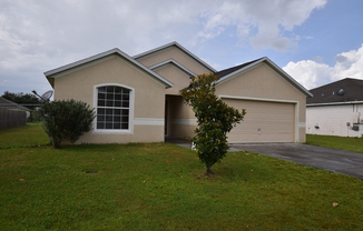 3 Bedroom, 2 Bath Single Family Home For Rent at 662 Basingstoke Ct Kissimmee, FL 34758