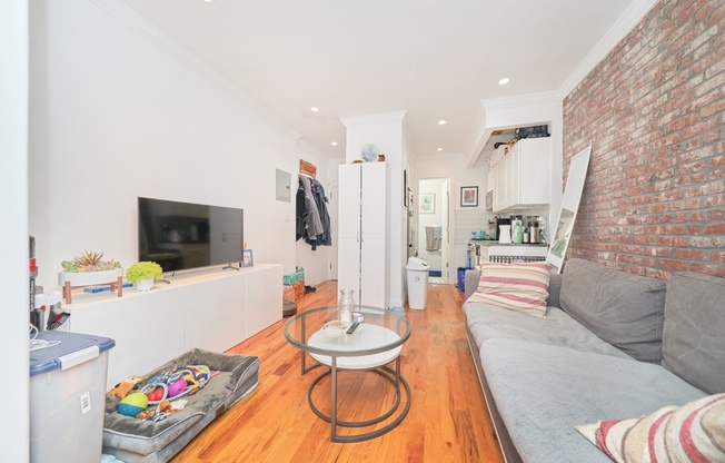 310 E 83rd St #5C