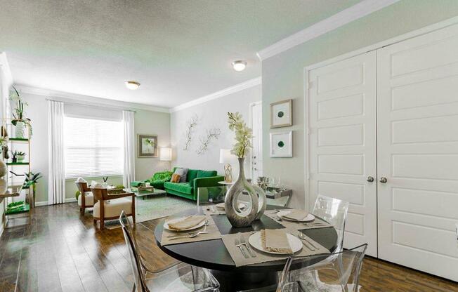 Classic Living Room Design at Berkshire Woodland, Conroe, TX
