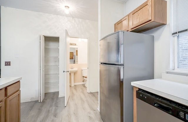 1615 S NEWBERRY