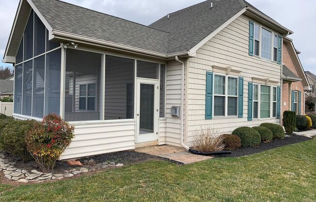 Large Luxury End Unit Townhome in Hempfield School District