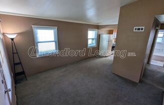 2 beds, 1 bath, $950