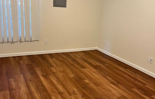 2 beds, 1 bath, 918 sqft, $2,999, Unit 031