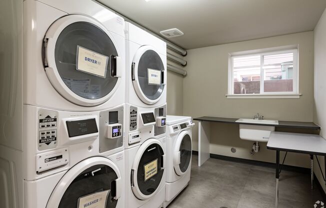 Studio, 1 bath, 175 sqft, $1,199, Unit Unit 504