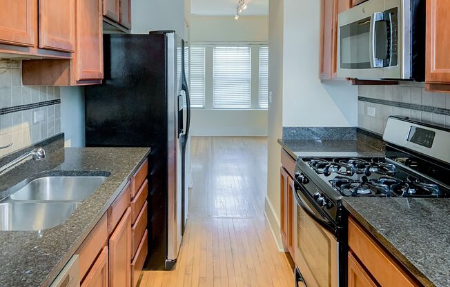 1 bed, 1 bath, 553 sqft, $2,175, Unit 3453-3