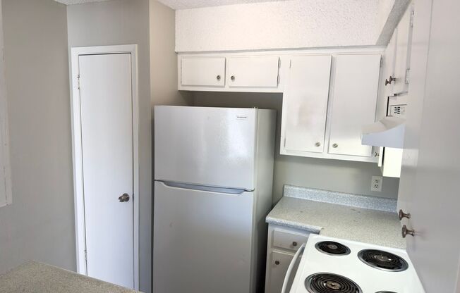 1 bed, 1 bath, 825 sqft, $950, Unit 103