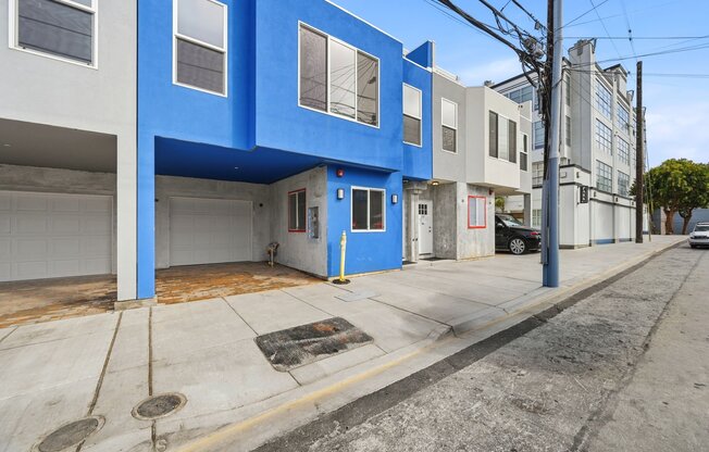 55 CALGARY ST