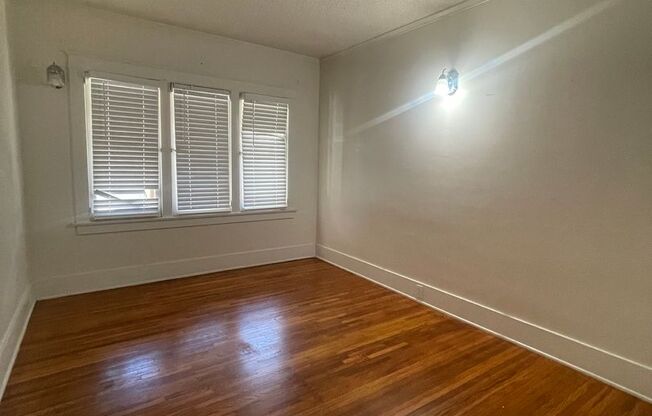 1 bed, 1 bath, $1,700