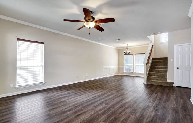 Beautiful 3 Bedroom 2 1/2 in trophy ridge