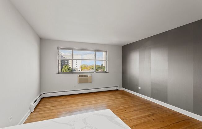 Studio, 1 bath, 298 sqft, $1,450, Unit 541