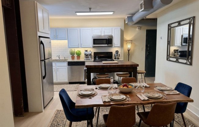 3 beds, 2 baths, 905 sqft, $945, Unit 301 BTB - A