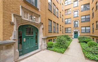 Beautiful Rehabbed 1Bed/1Bath Condo Unit in South Shore!