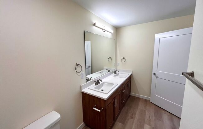 2 beds, 1 bath, $1,875, Unit A104