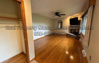 4 beds, 1.5 baths, $2,500, Unit # N 9