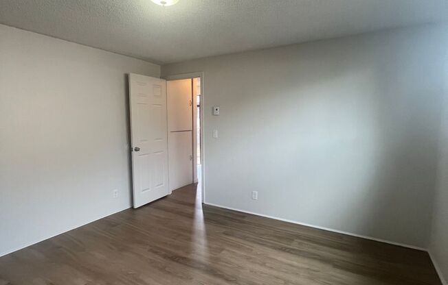 2 beds, 1 bath, $1,595