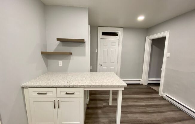 Newly Renovated 2 Bed/1.5 Bath on a Quiet Street in Mt. Washington! Flexible Move-in Date!