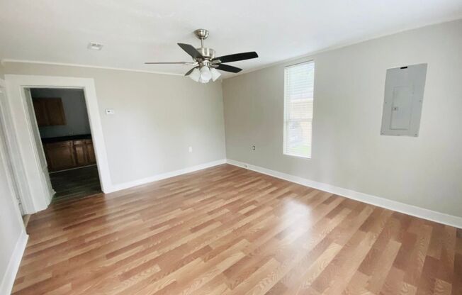 2 beds, 1 bath, $1,000