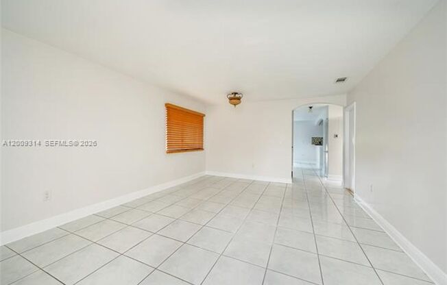 13753 SW 160th Ter MIAMI, FL 33177