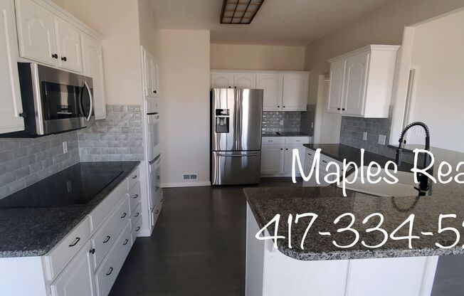 3 beds, 2 baths, $2,300