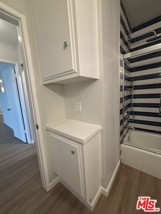 5000 S Centinela Ave