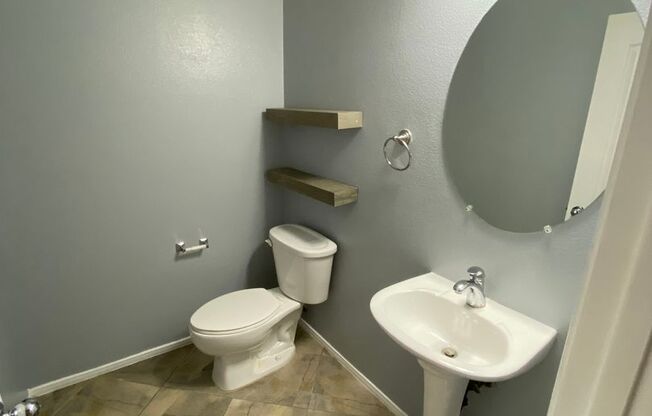 Wonderful 2 bed/2 bath house located in South Las Vegas